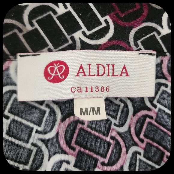 ALIDA || Almond Shaped Neckline Top (SIZE M) - Picture 7 of 7